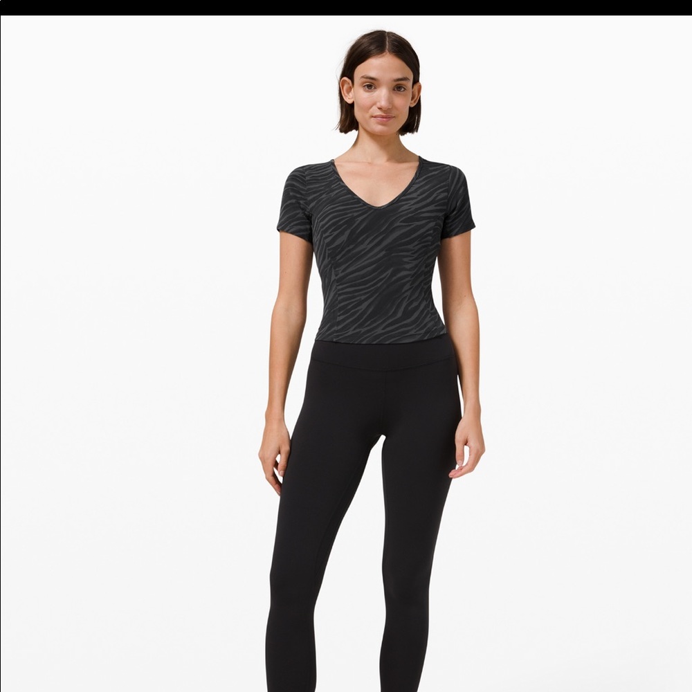 Lulu zebra cropped top 🖤